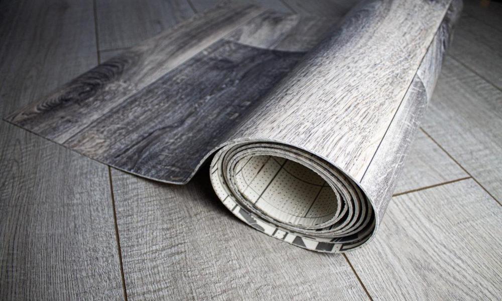 What characteristics are unique to linoleum flooring