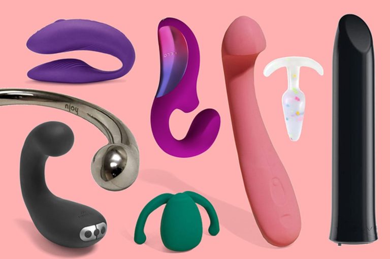 Personalized Pleasure: How Realistic Dildos for Men Cater to Every Desire