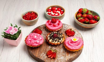 4 Popular Tart Cake Flavours That Everyone Will Love