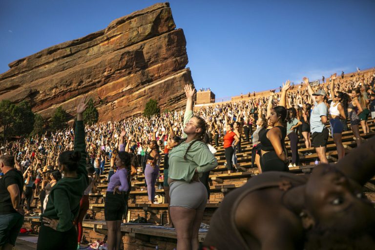 Red Rocks Shuttle for Easy Event Transportation